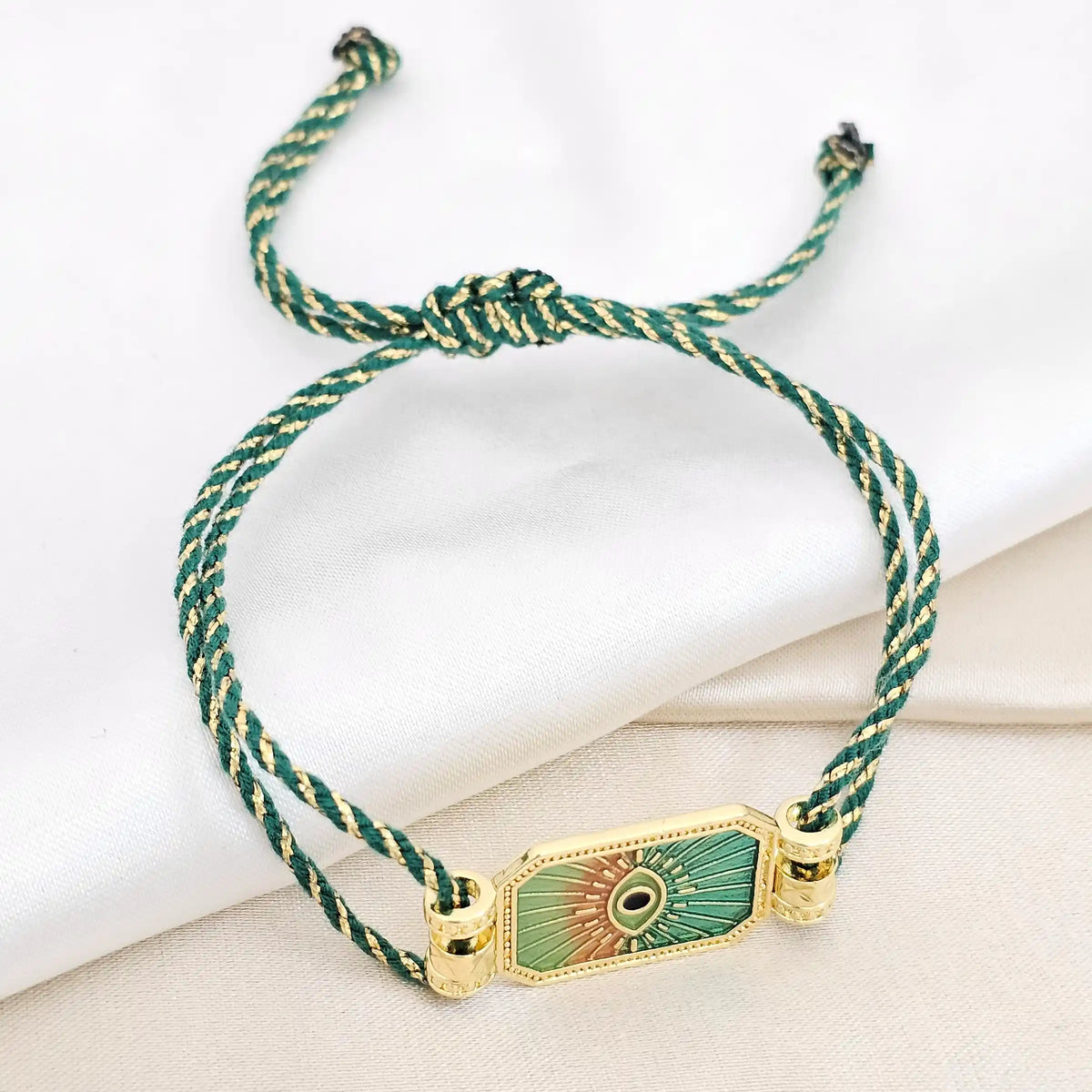 Pulsera Cordon Verde Dije Ojo Verde Y Dorado Rf K6450