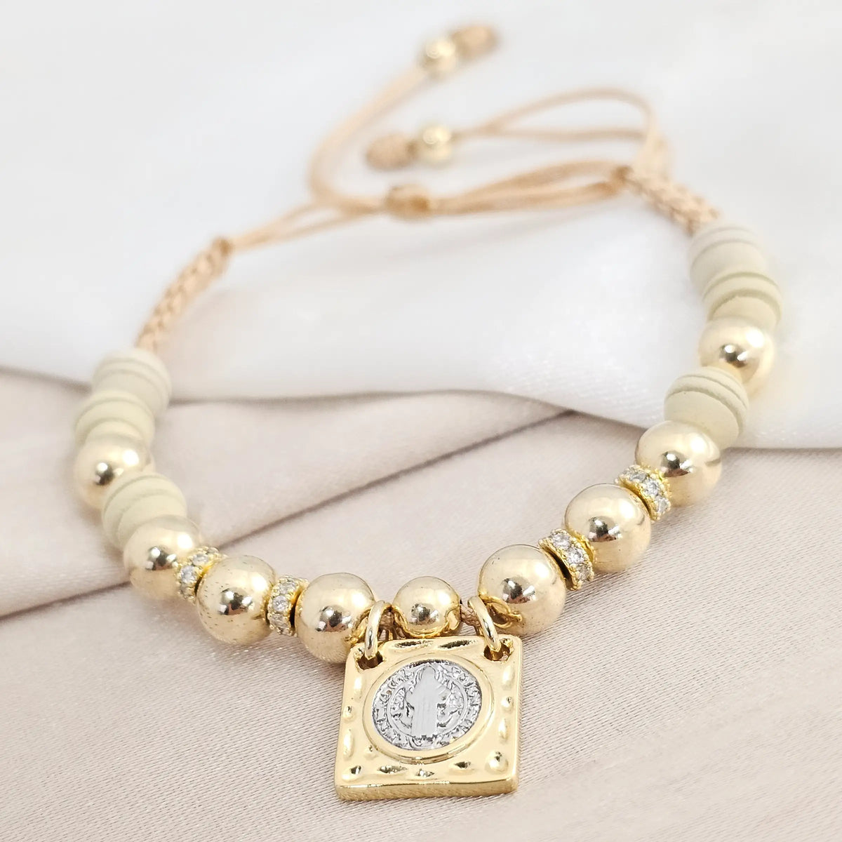 Pulsera Gold C/ Escapulario Doble Circon Beige