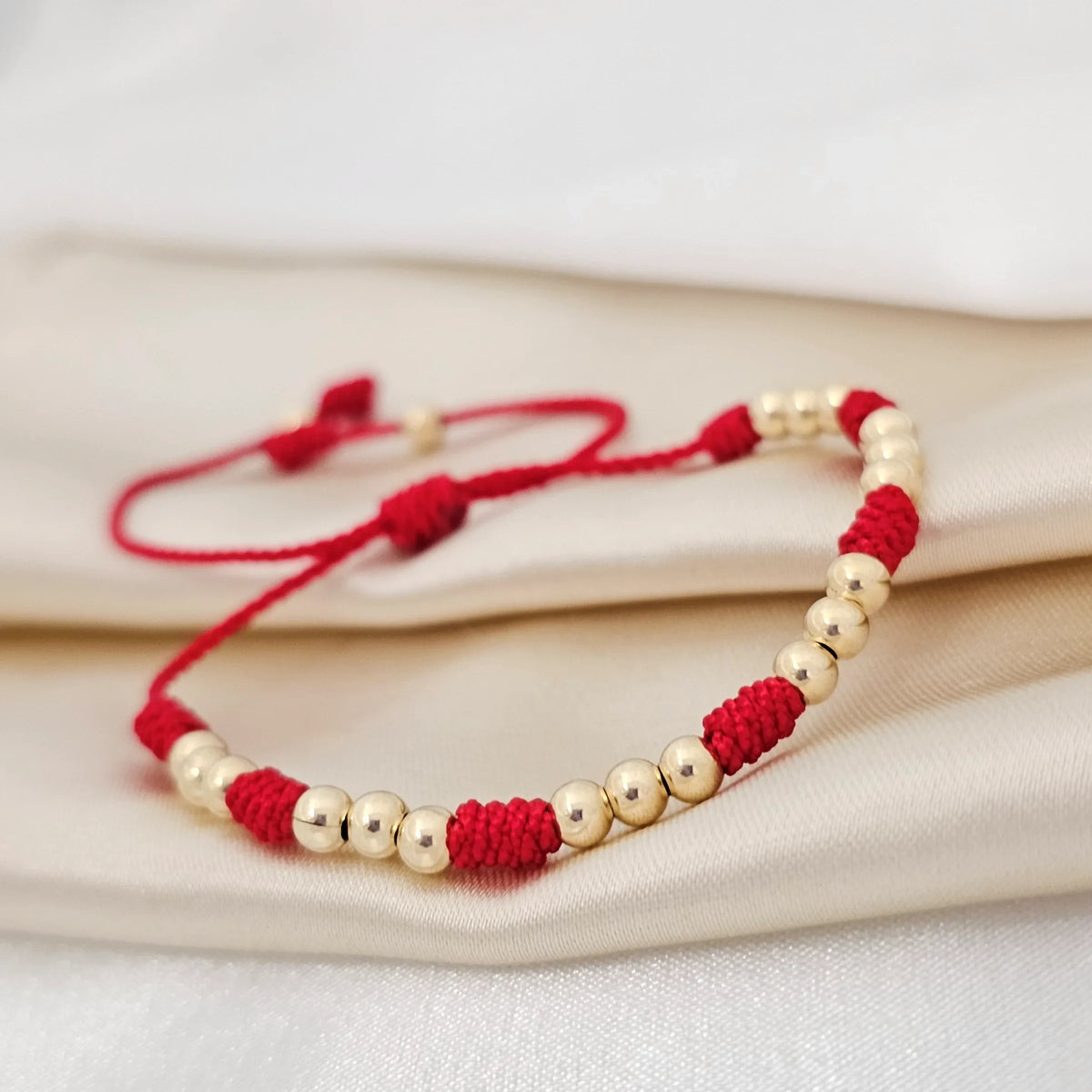 Pulsera Gold C/ Nudos #4 Roja