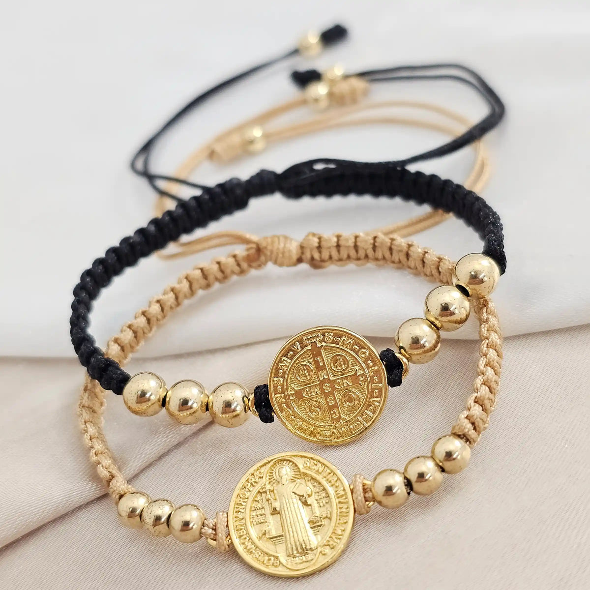Pulsera Gold Duo H San Benito Negra Y Beige