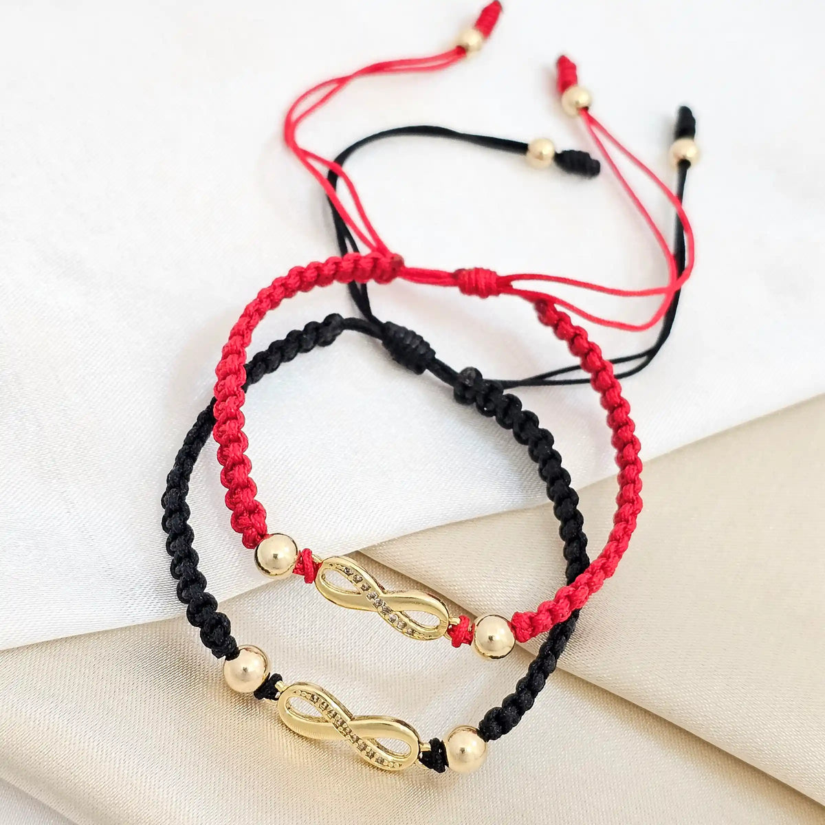 Pulsera Gold Duo Herraje Infinito Roja Y Negra