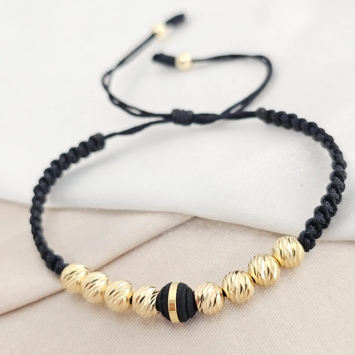 Pulsera Gold Italy It #5 Neopreno Macrame Negra
