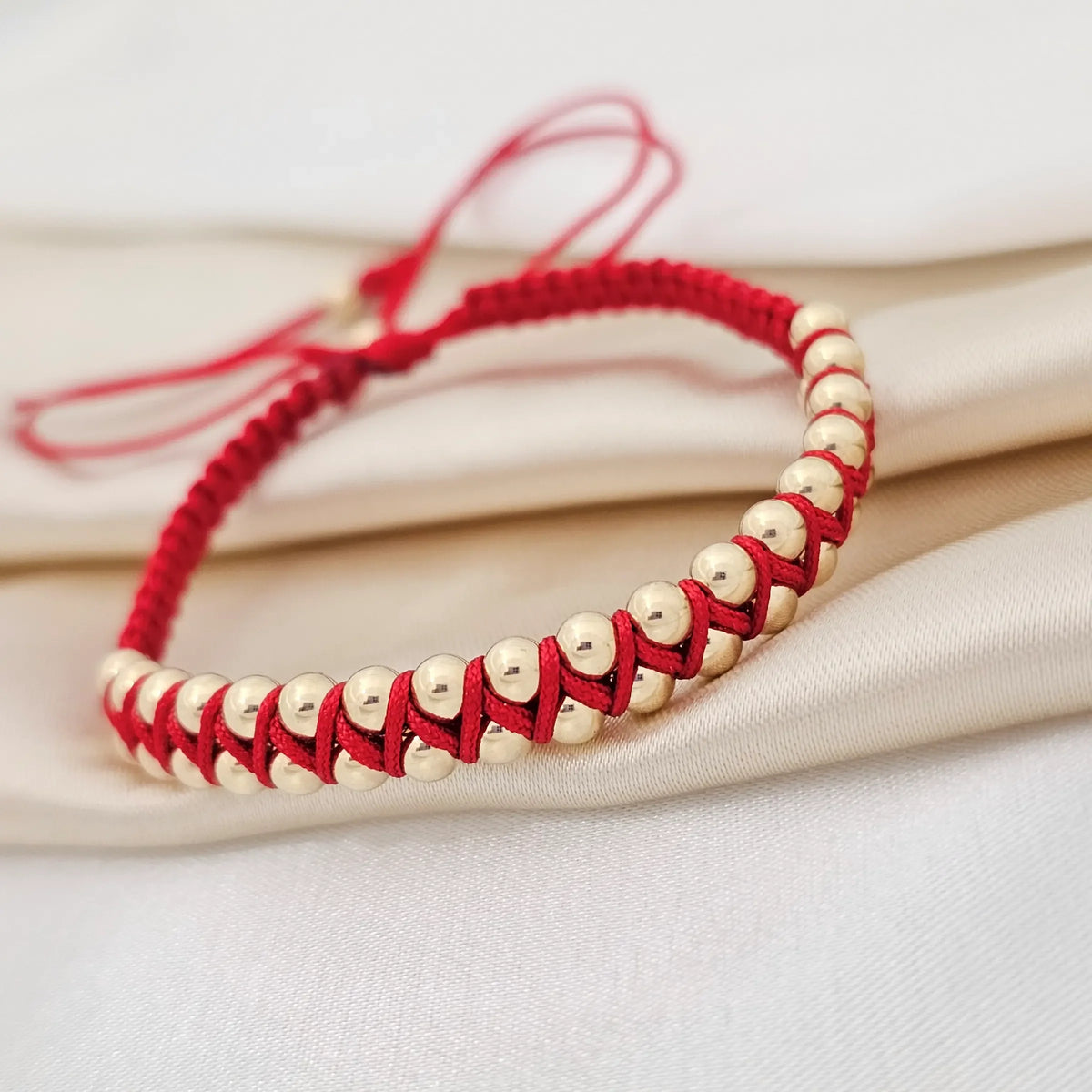 Pulsera Gold Macrame # 4 Multibalin Roja