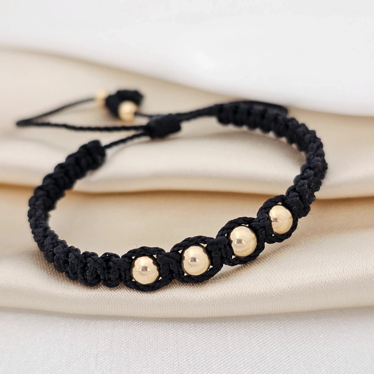 Pulsera Gold Macrame # 5 Negra