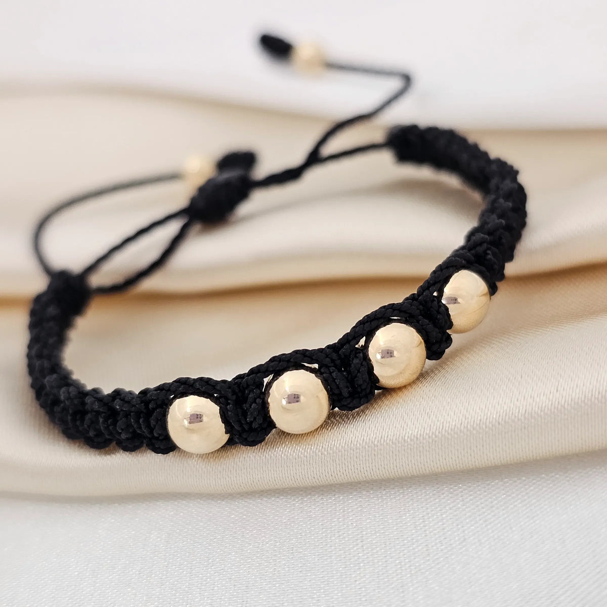 Pulsera Gold Macrame # 6 Negra