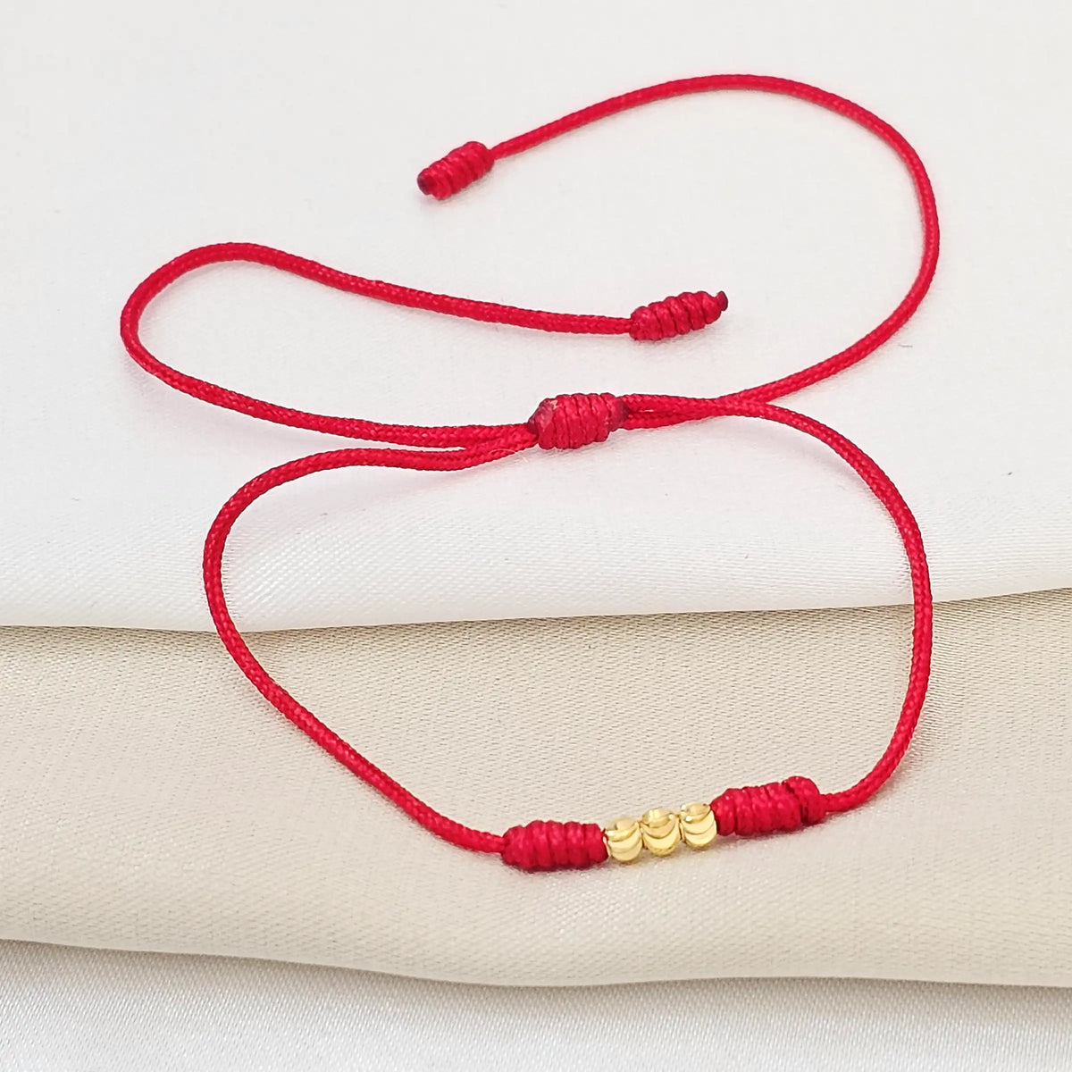 Pulsera Gold Sencilla Nudos S /Ptas Negra O Roja