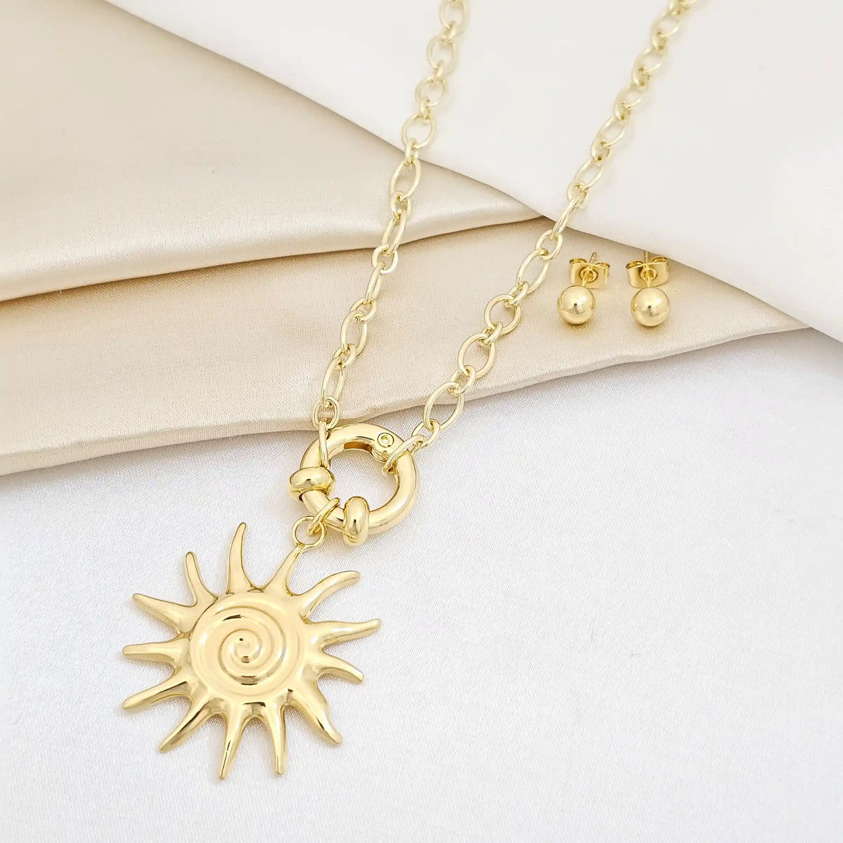 Set Cadena Y Topo N6 Aros Con Sol Dorado Rf K7551