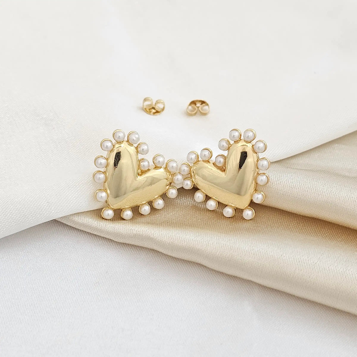 Topo Corazon Liso Con Perlas Dorado Rf K5118