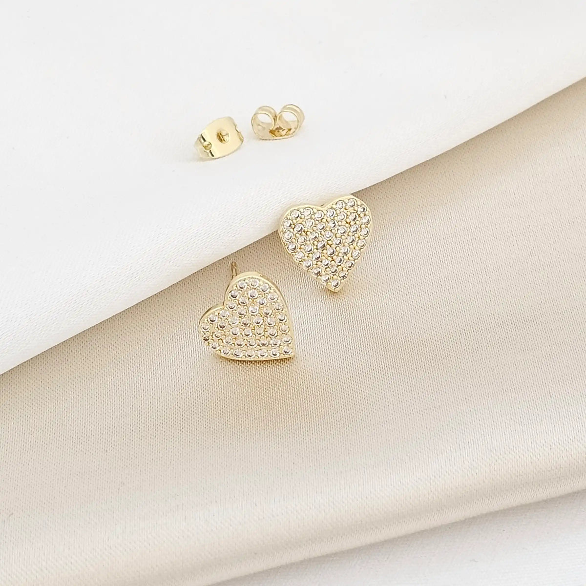 Topo Corazon Pequeño Dorado Con Circones Rf K5407