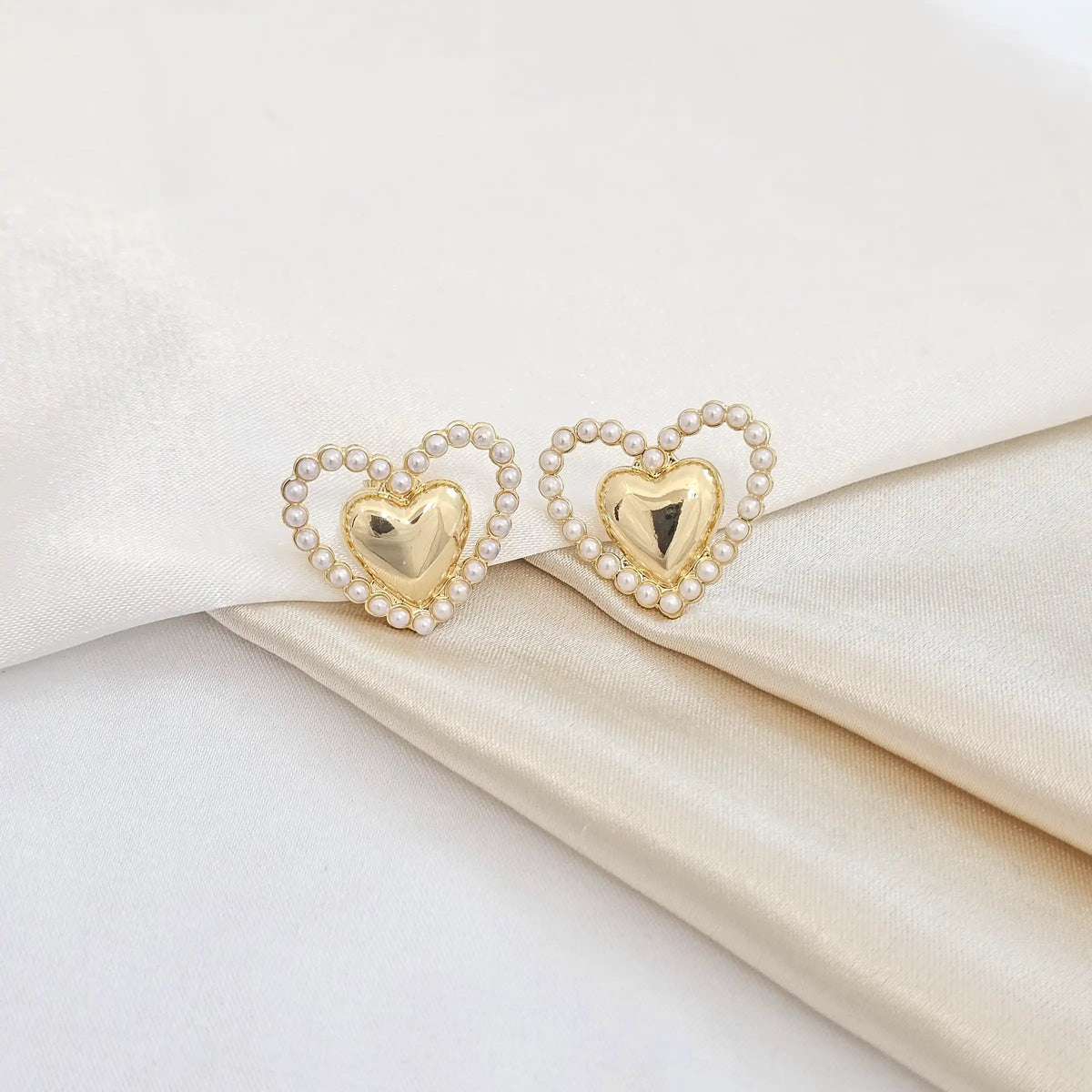 Topo Doble Corazon Liso Y Perlado Dorado Rf K4716
