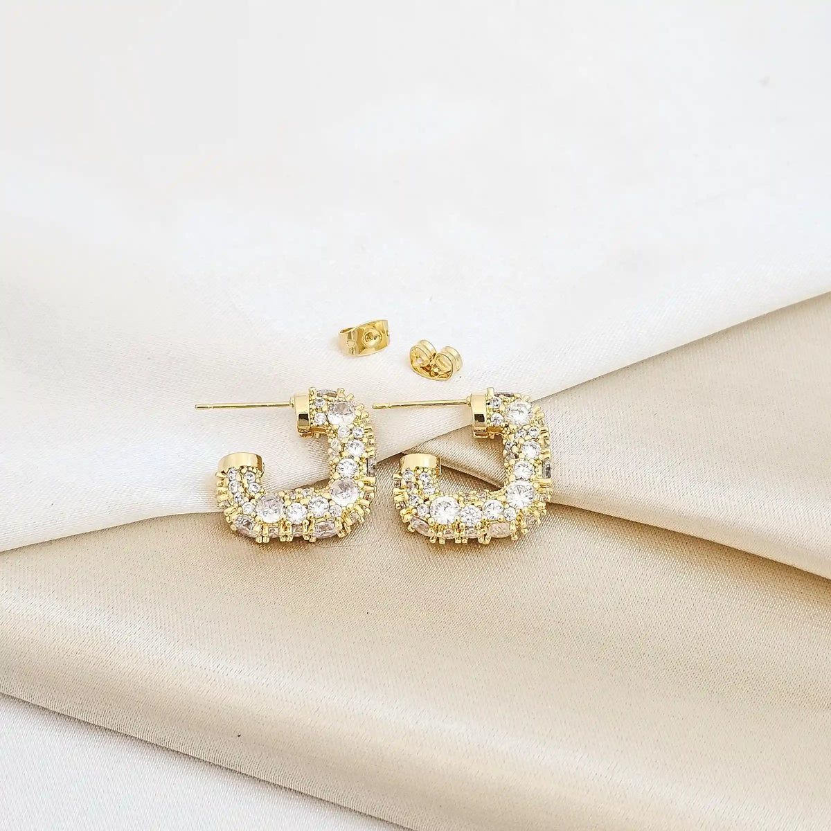 Topo Elegante Circones Redondos Dorado Rf K7590
