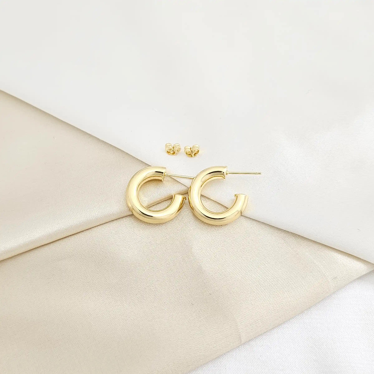 Topo Elegante Liso Pequeño Dorado Rf K7821