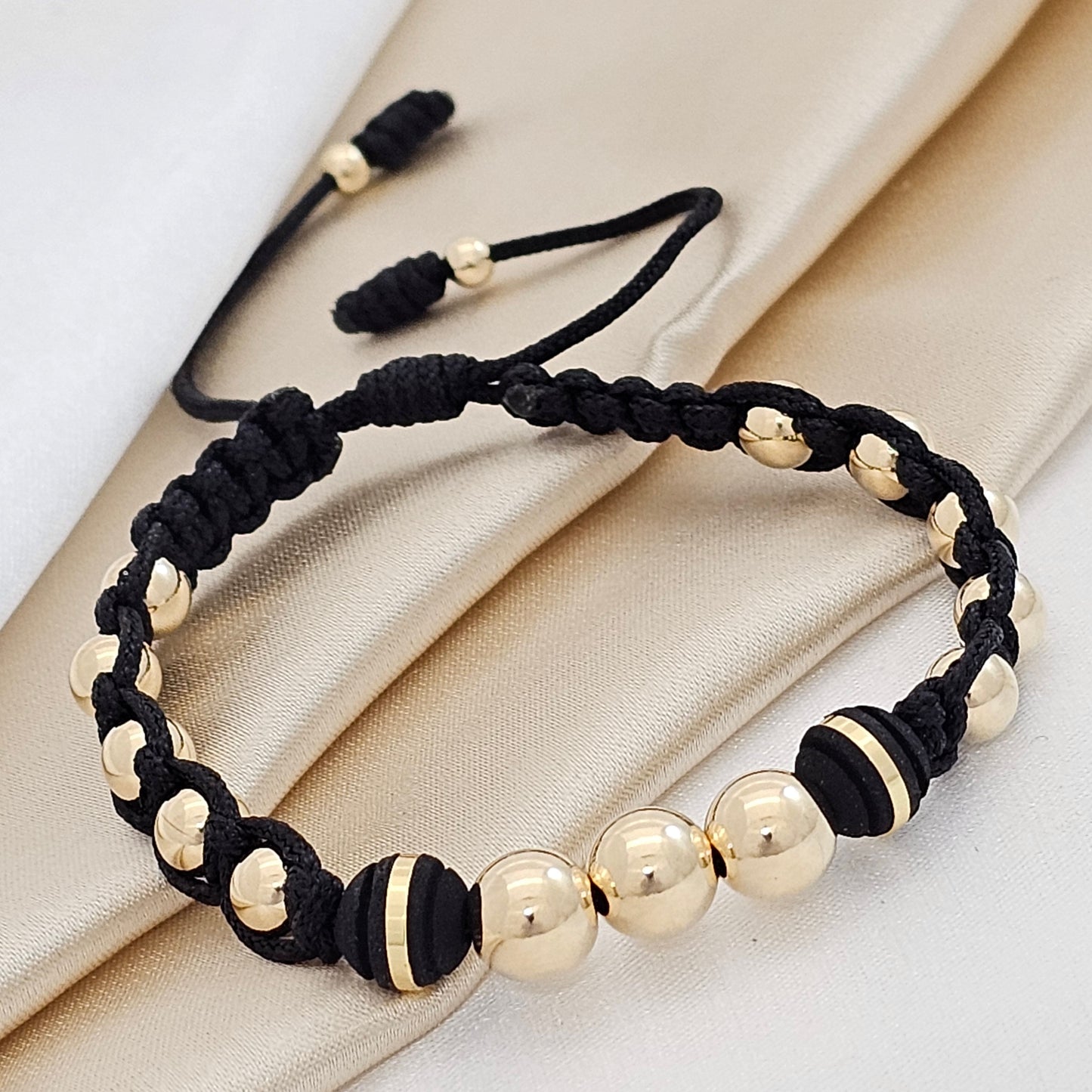 PULSERA GOLD MACRAME # 8 # 6 NEGRA