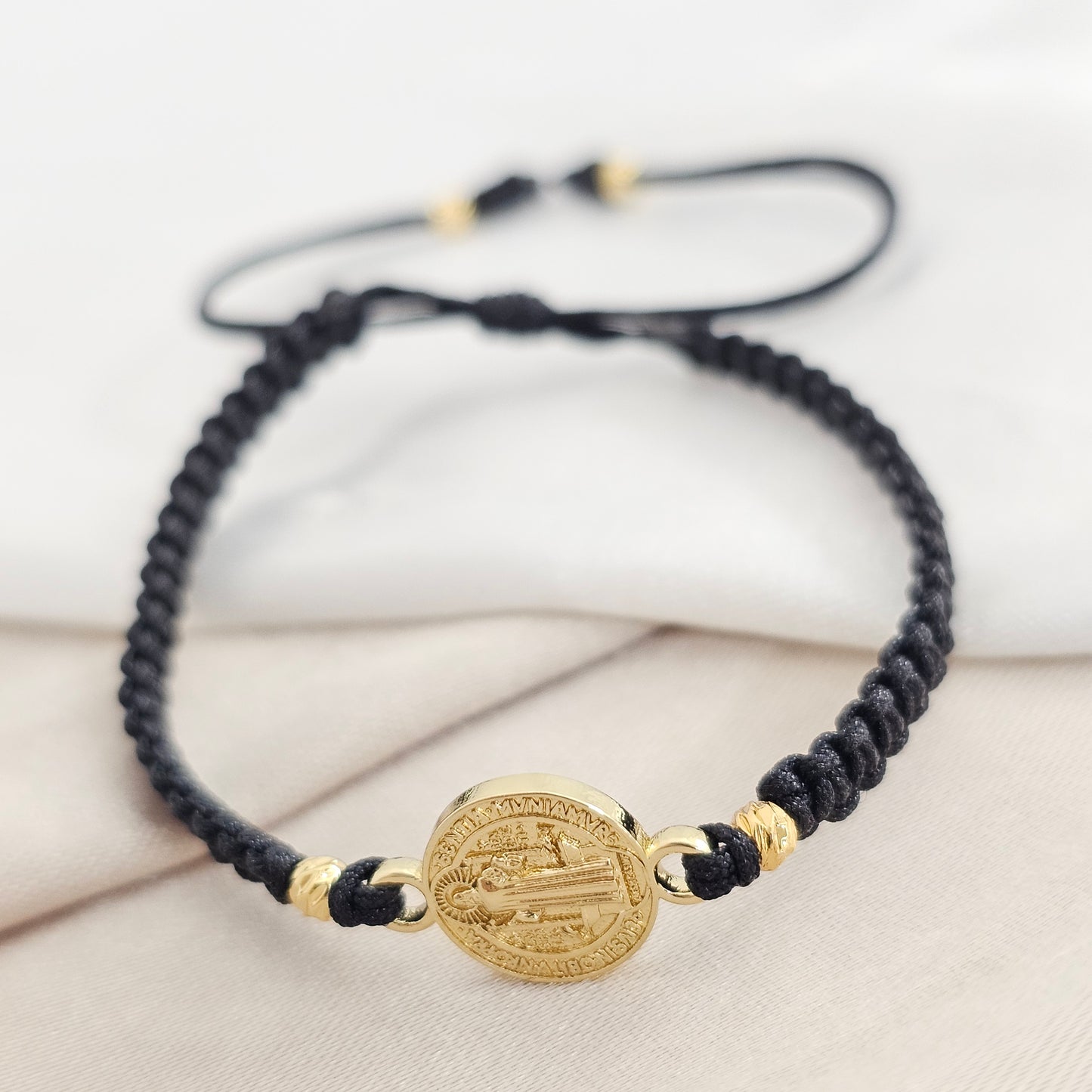 PULSERA GOLD # 3 H SAN BENITO NEGRA