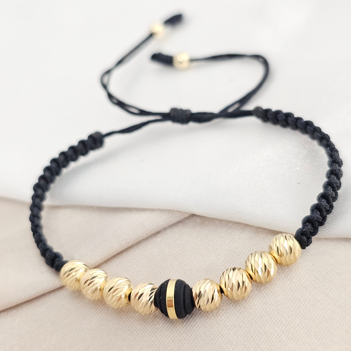PULSERA GOLD ITALY IT #5 NEOPRENO MACRAME NEGRA