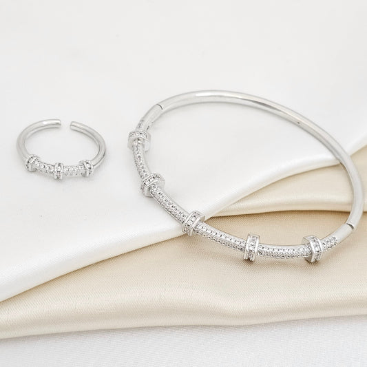 BRAZALETE Y ANILLO FIGURAS CON CIRCONES PLATEADO RF K6855