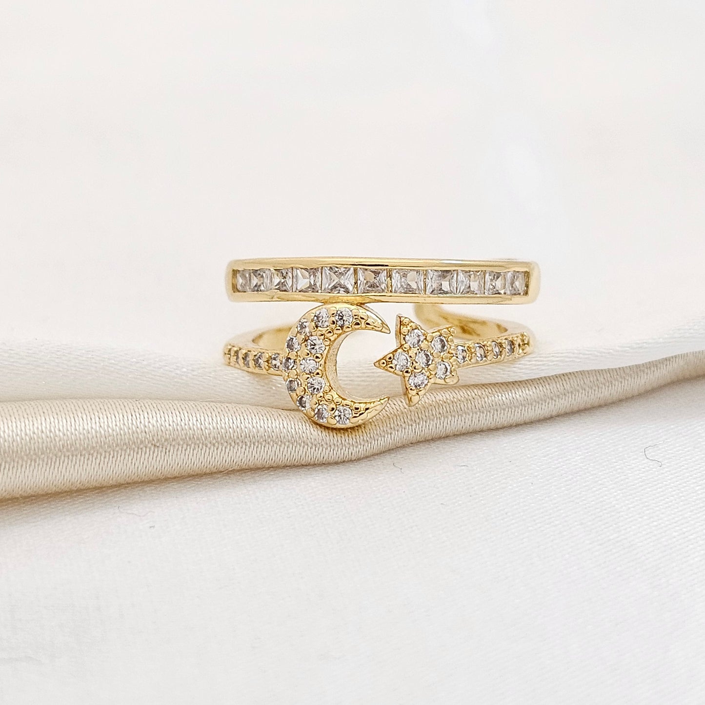 ANILLO LUNA Y ESTRELLA CIRCONES DORADO RF K3781