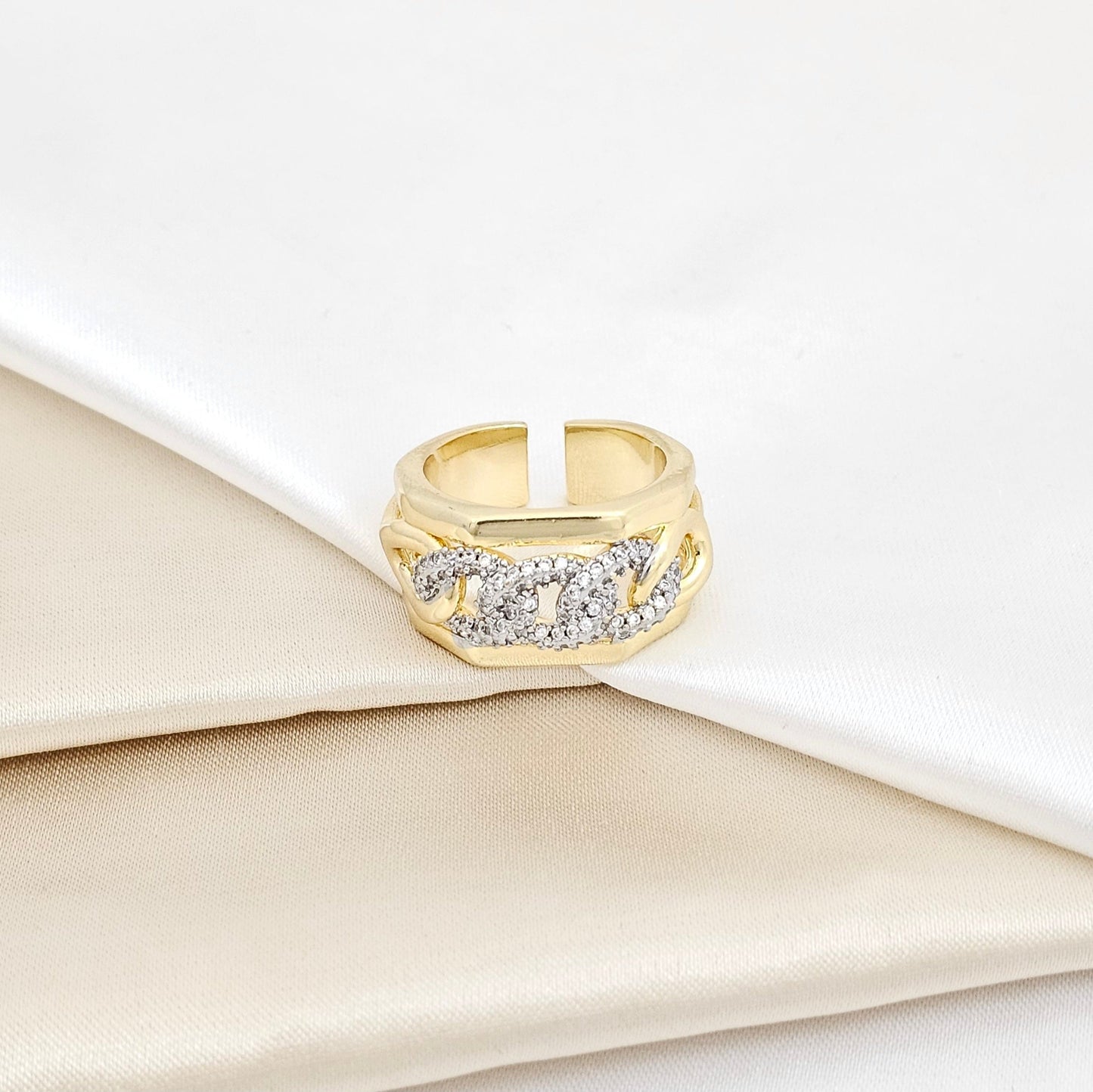 ANILLO LISO DORADO CON CADENA CUBANA PLATEADO RF K5657