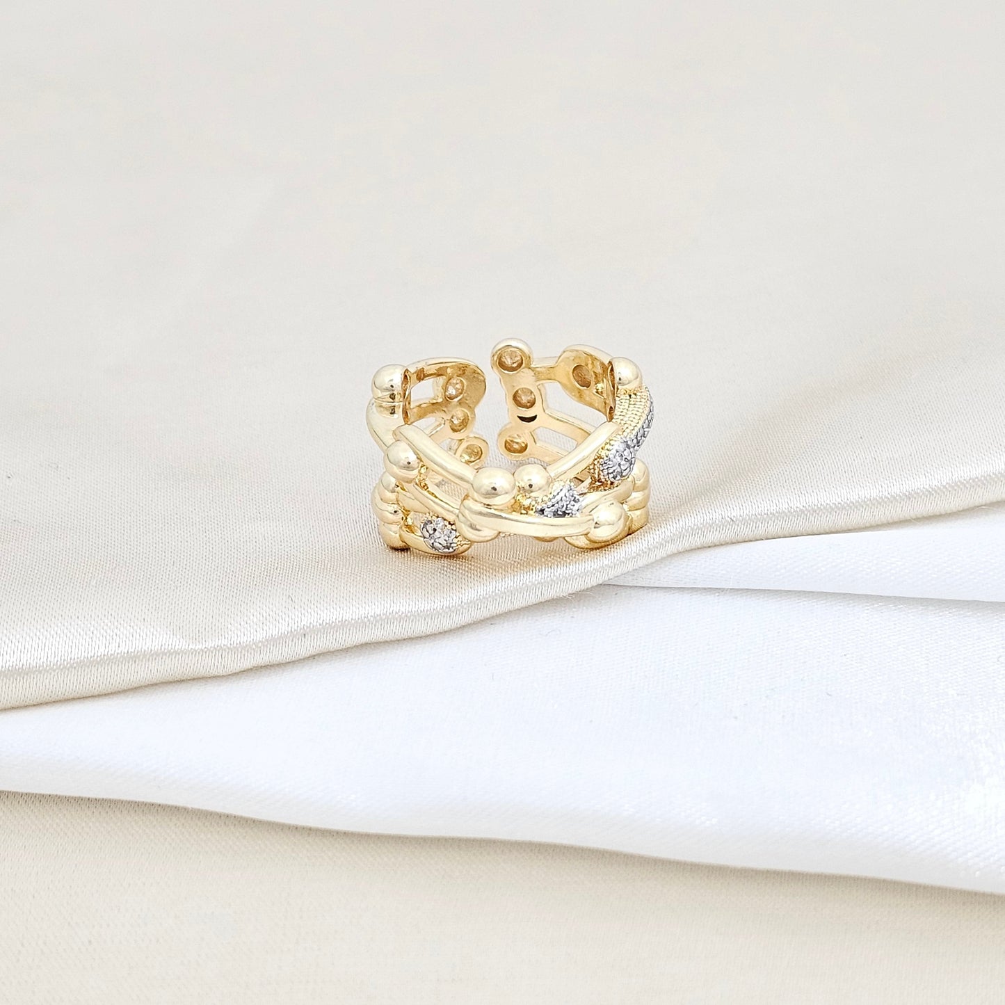 ANILLO CRUZADO CON BALINES DORADO CIRCONES PLATEADO RF K5816