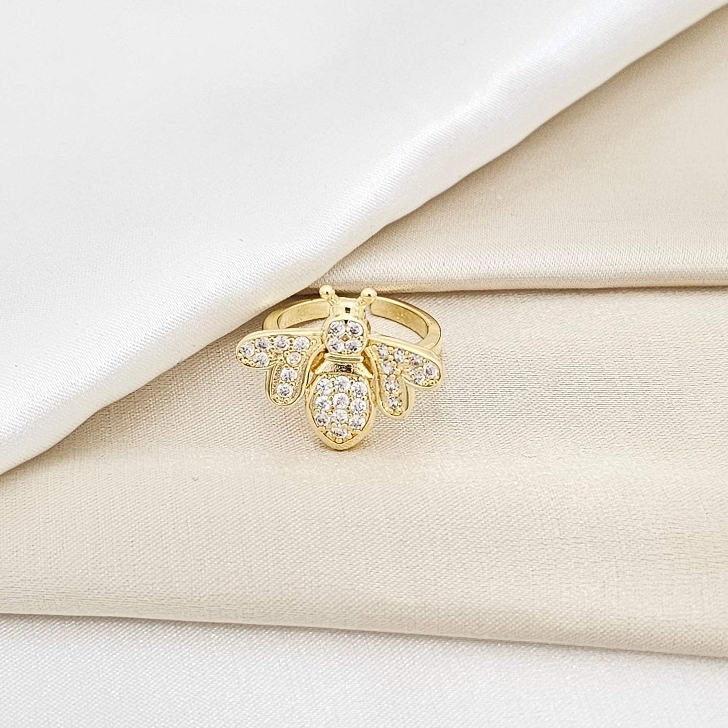 ANILLO ABEJA REINA CIRCONES DORADO RF K6523