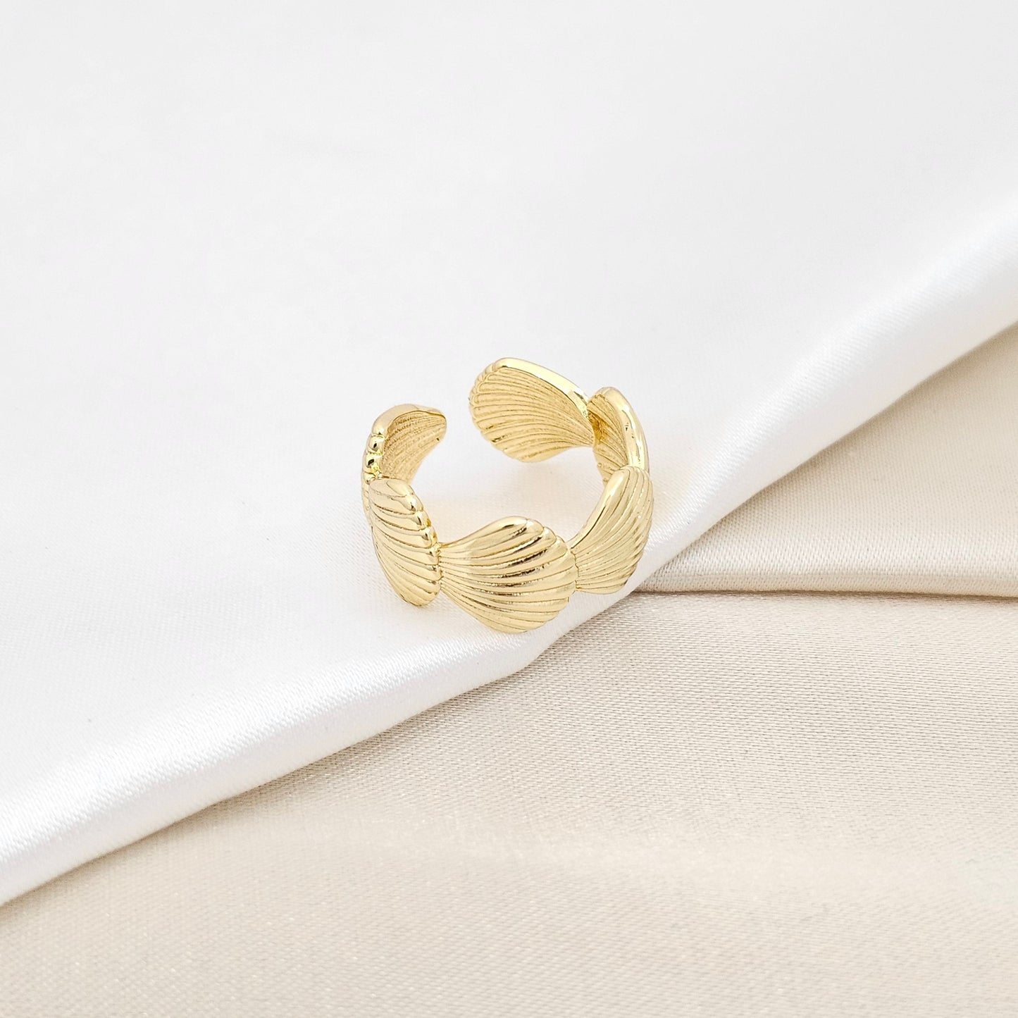 ANILLO CONCHAS DORADO RF K6532