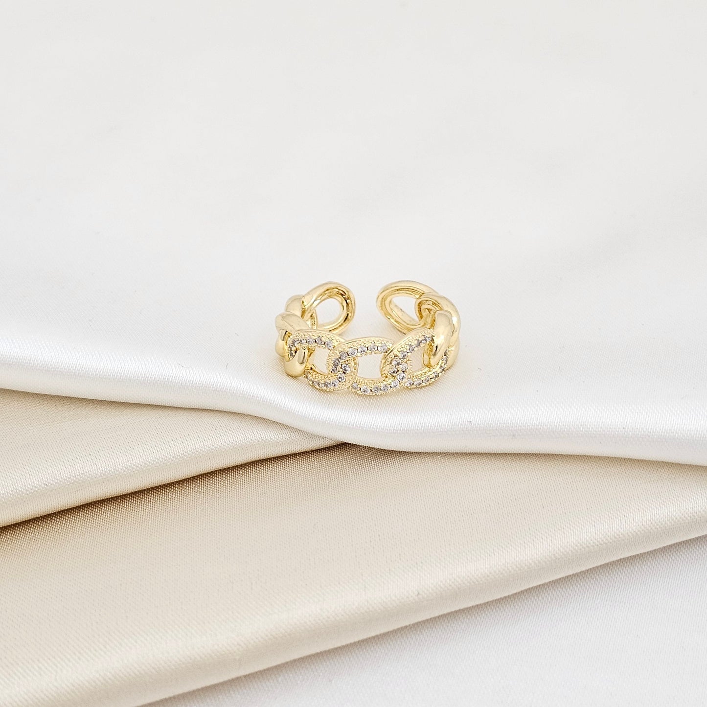 ANILLO CUBANO 8MM LISO Y CON CIRCONES DORADO RF K6994