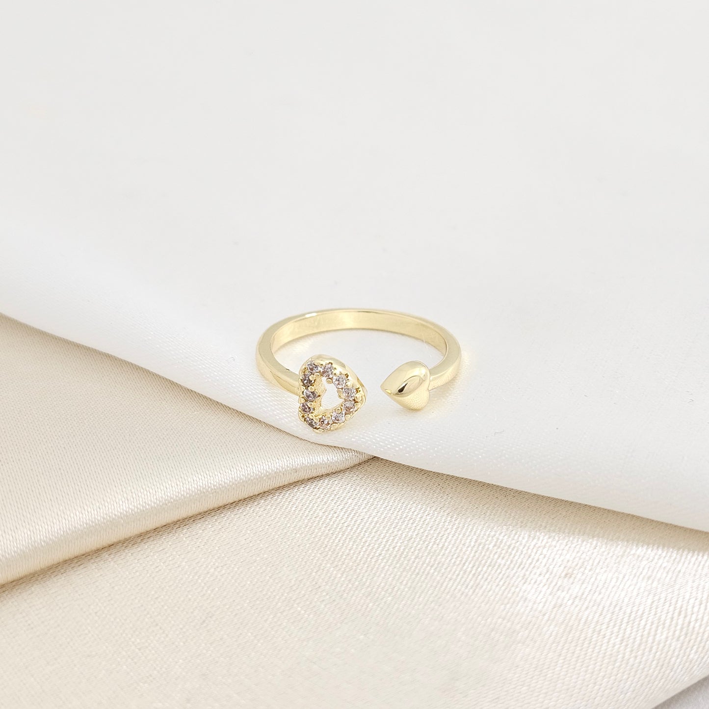 ANILLO DOBLE CORAZON LISO Y CIRCONES DORADO RF K7748
