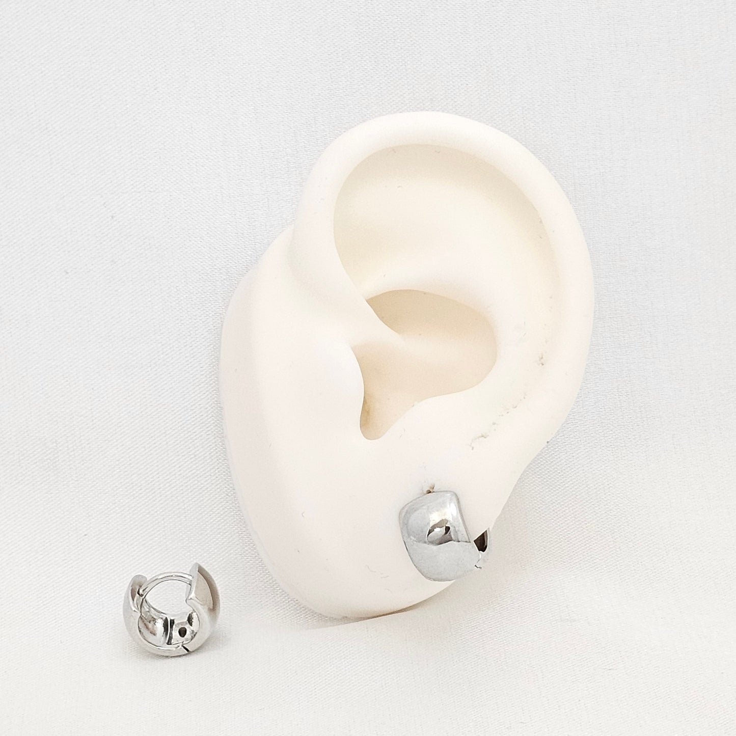 CANDONGA GRUESA LISA 10MM PLATEADO RF K4354