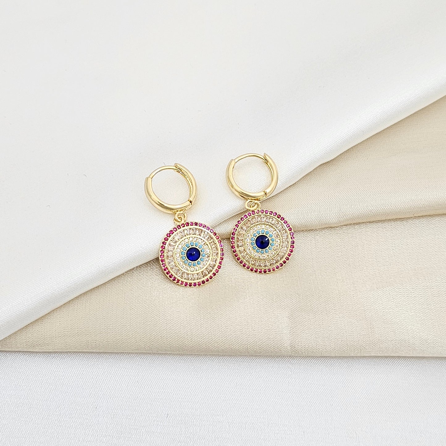 CANDONGA CON DIJE MANDALAS CON CIRCONES DORADO RF K6023
