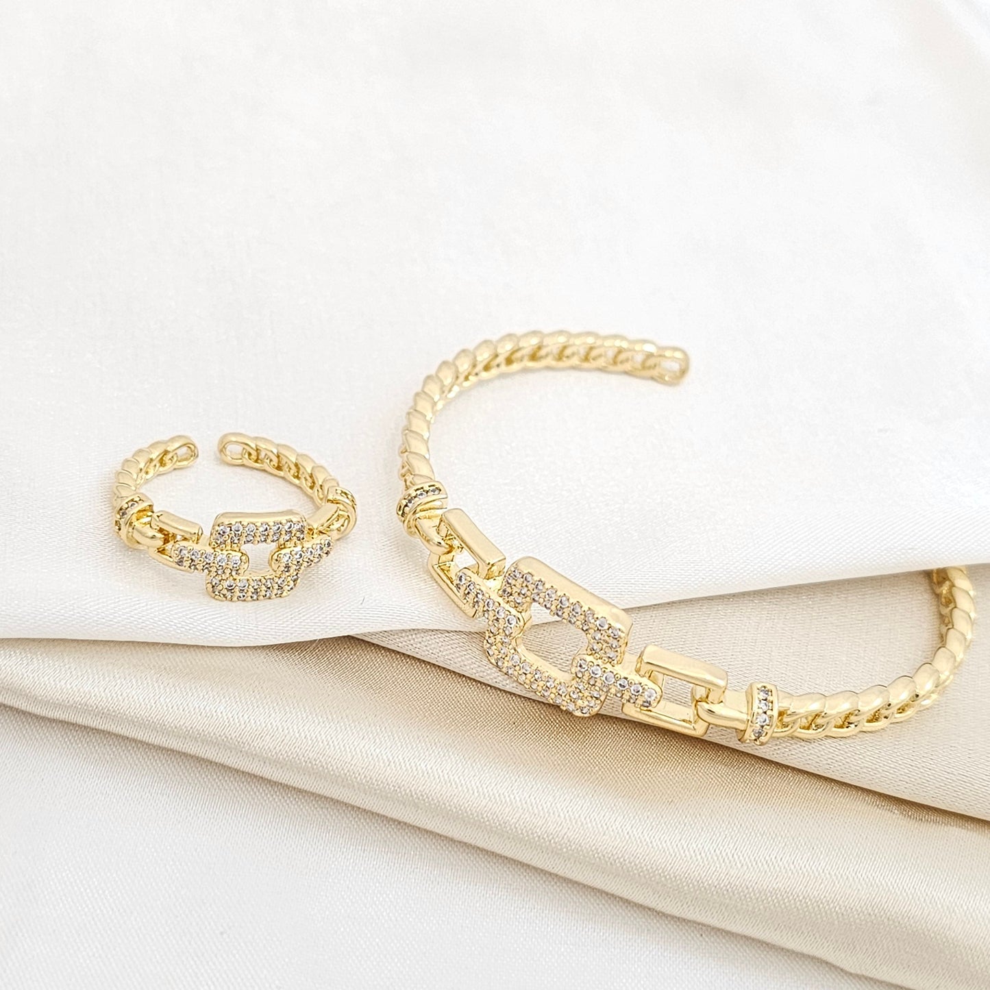 BRAZALETE Y ANILLO TEJIDO CUBANA CIRCONES DORADO RF K5693