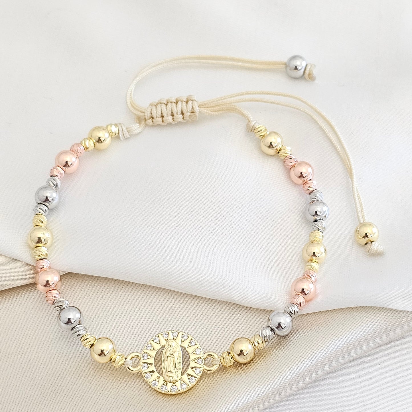 PULSERA BALINES N5 TRES TONOS DIJE MINI VIRGEN GUADALUPE RF K7715
