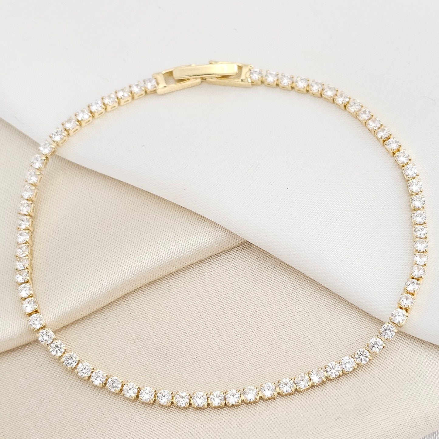 PULSERA CIRCONES PEQUEÑOS CRISTAL CON BROCHE DORADO RF K7762
