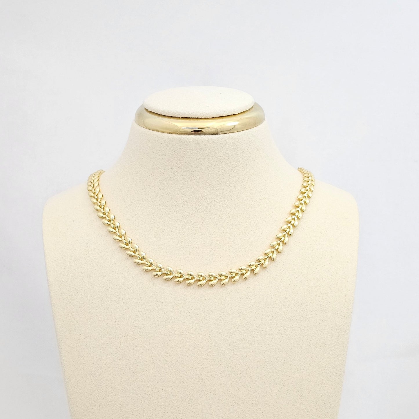CADENA HOJAS PEQUEÑAS CON EXTENSOR DORADO RF K6549
