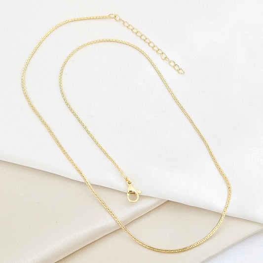 CADENA ELEGANTE CUADRADA CON EXTENSOR DORADO RF K7523