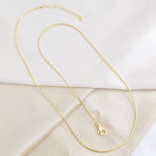 CADENA CUADRADA ELEGANTE CON EXTENSOR DORADO RF K7784