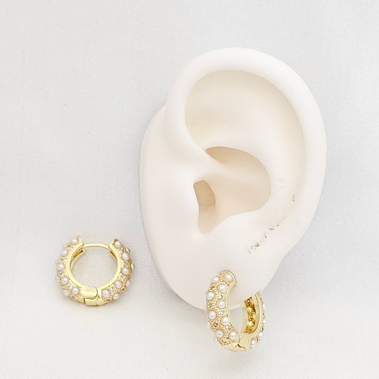 CANDONGA CLASICA CON PERLAS Y CIRCONES DORADO RF K7505