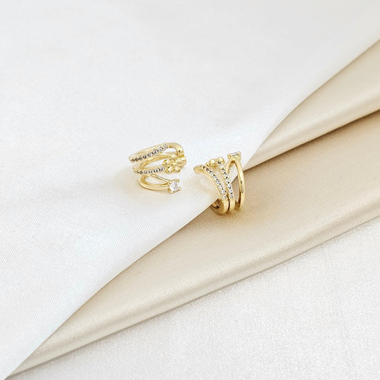EARCUFF 3 LINEAS FLOR CON CIRCONES DORADO RF K6164