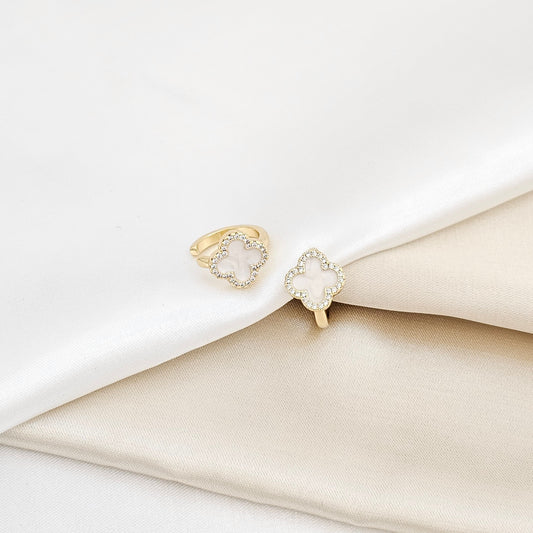 EARCUFF DORADO TREBOL BLANCO CON CIRCONES RF K6336