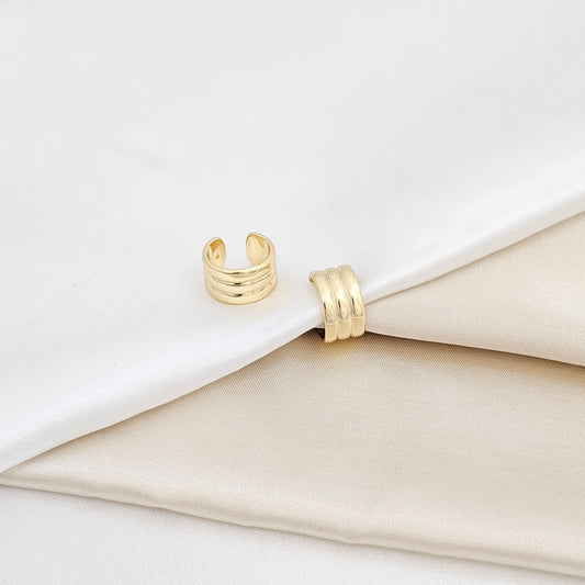 EARCUFF TRES LINEAS LISAS DORADO RF K6345