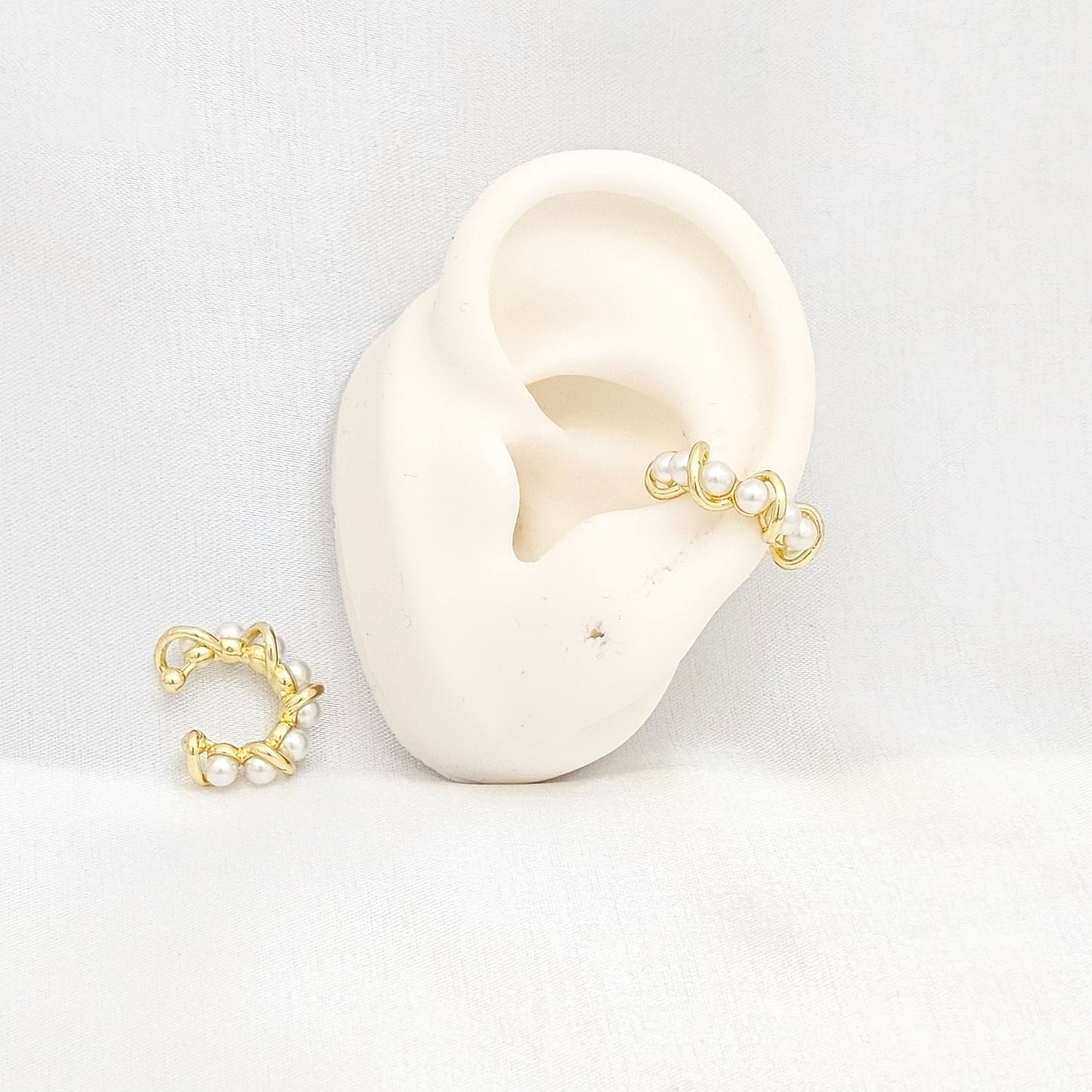 EARCUFF TRENZA DORADO CON PERLAS RF K6618