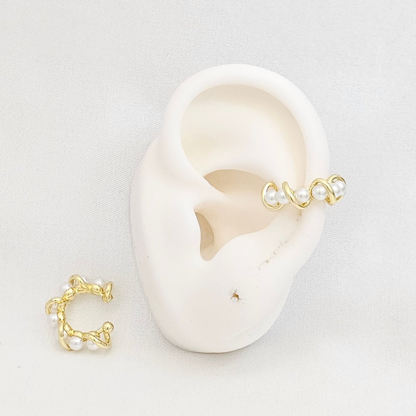 EARCUFF TRENZA DORADO CON PERLAS RF K7196