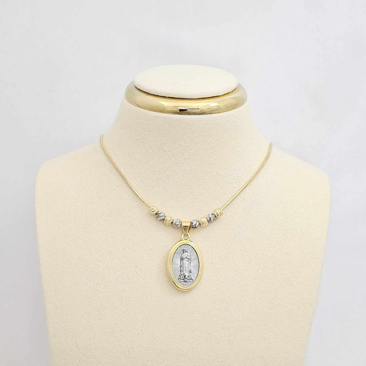 CADENA COLA RATON DORADO DIJE VIRGEN PLATEADO RF K6931