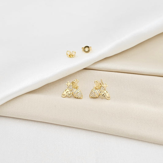 TOPO ABEJA CON CORAZONES Y CIRCONES DORADO RF K6515