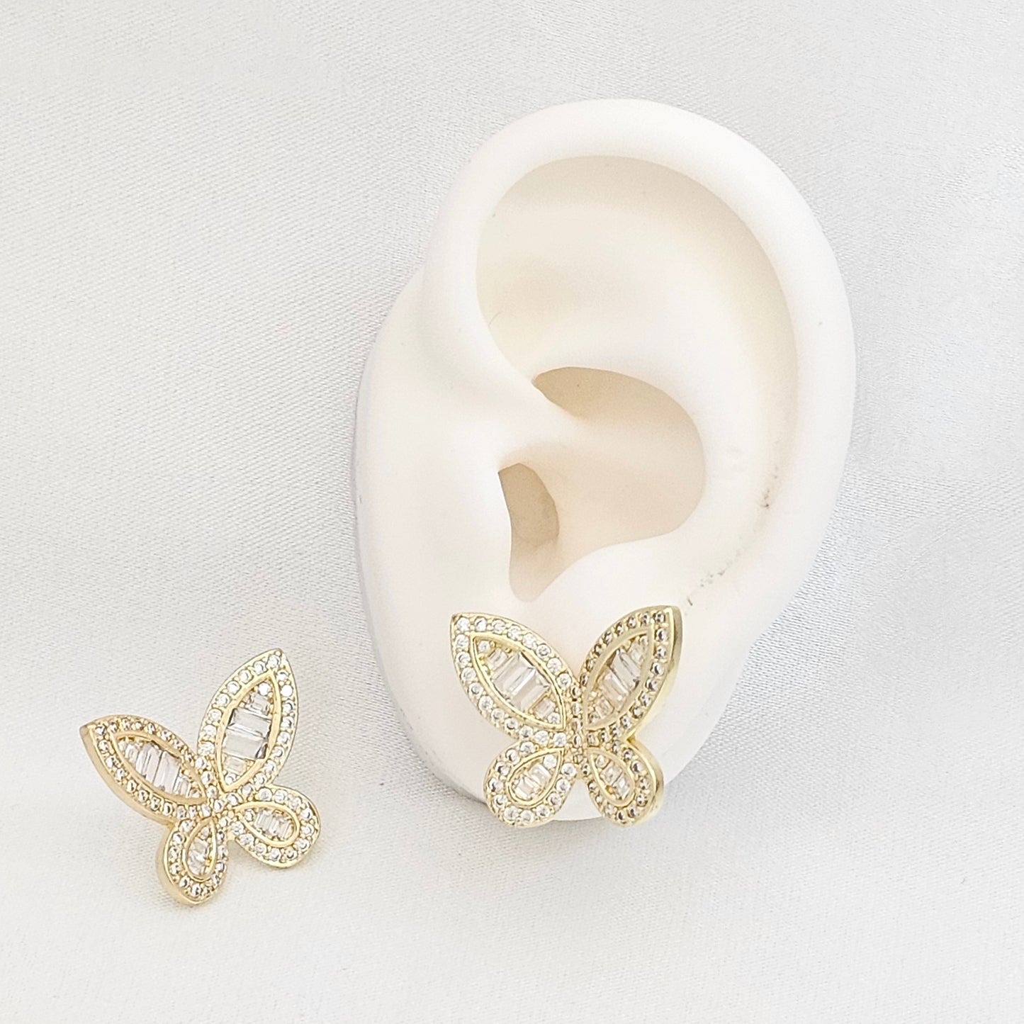 TOPO MARIPOSA GRANDE DORADO CON CIRCONES RF K7233