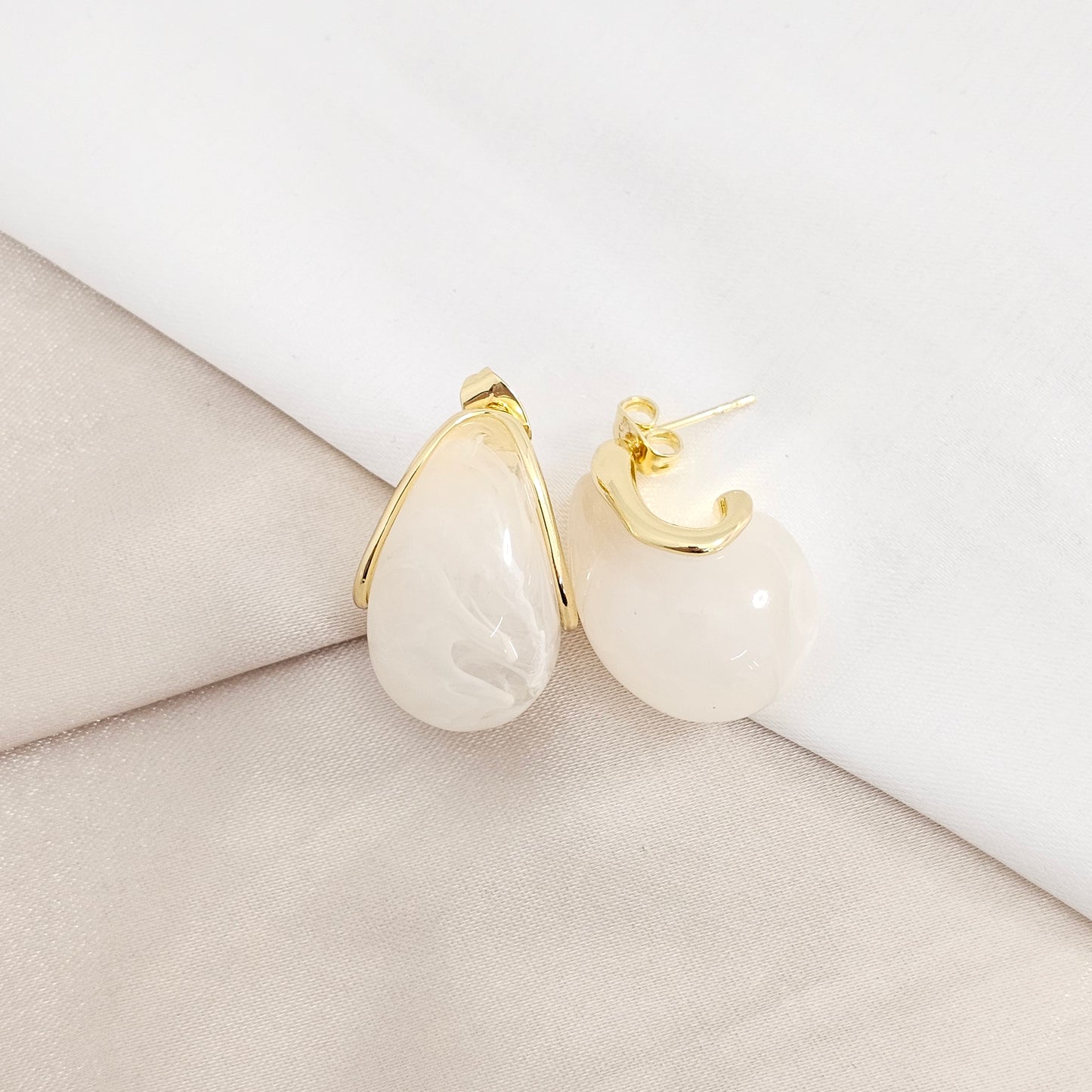 TOPO GOTA DE NACAR BLANCA RF K8111