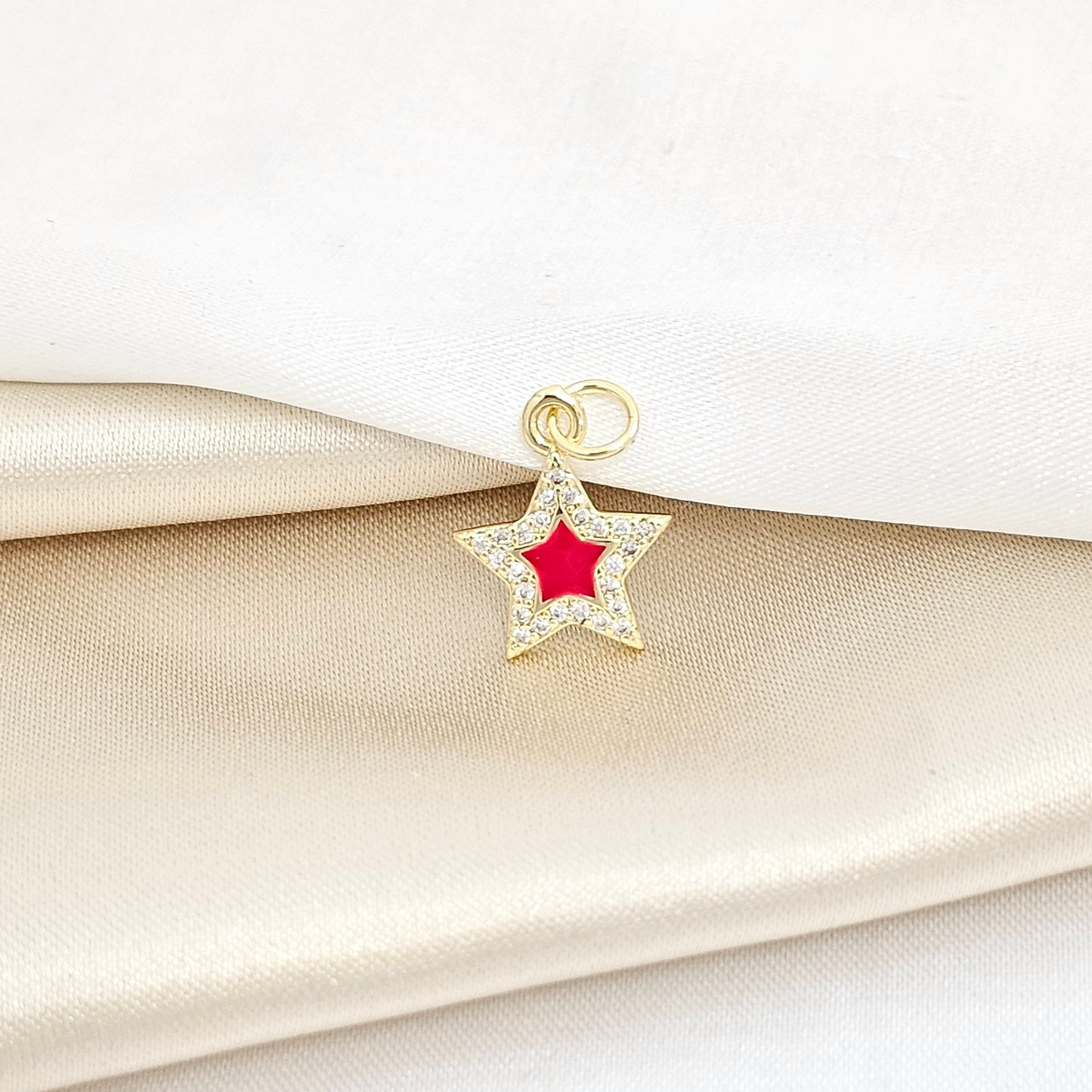 DIJE MINI ESTRELLA ROJA CON CIRCONES RF K5800