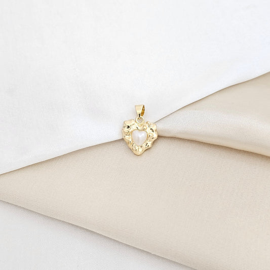 DIJE CORAZON CORRUGADO CON PERLA DORADO RF K5895