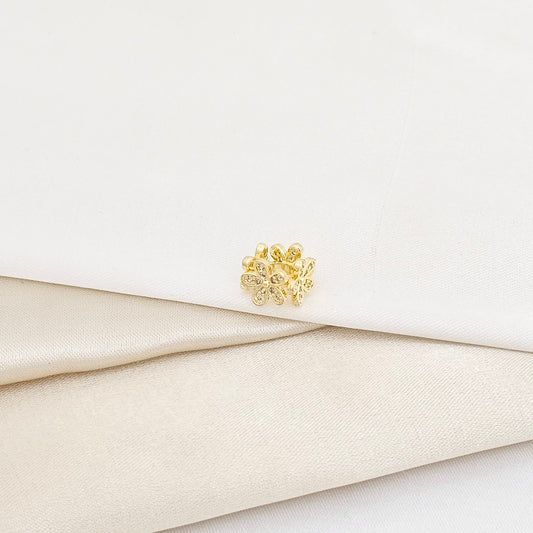 CHARM CUATRO FLORES DORADO RF K5967