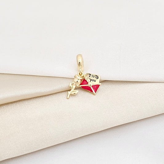CHARM ROSA Y CARTA ROJA CON DORADO RF K5983