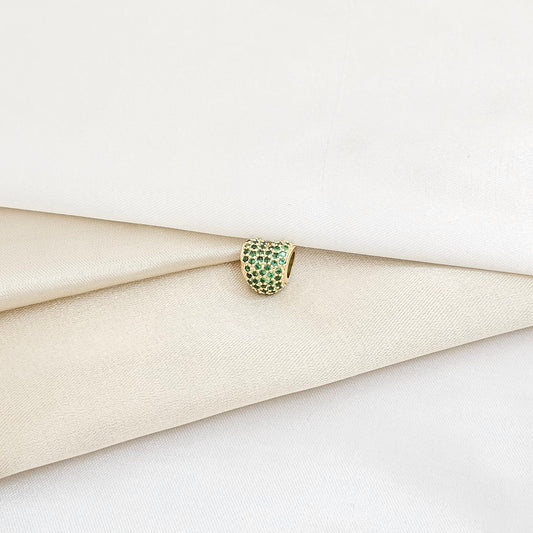 CHARM FORMA DE CORAZON CON CIRCONES VERDES DORADO RF K5985